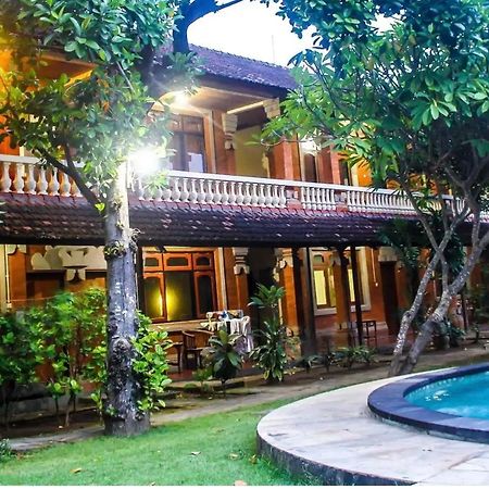 Budhi Beach Inn Kuta Lombok Exteriér fotografie