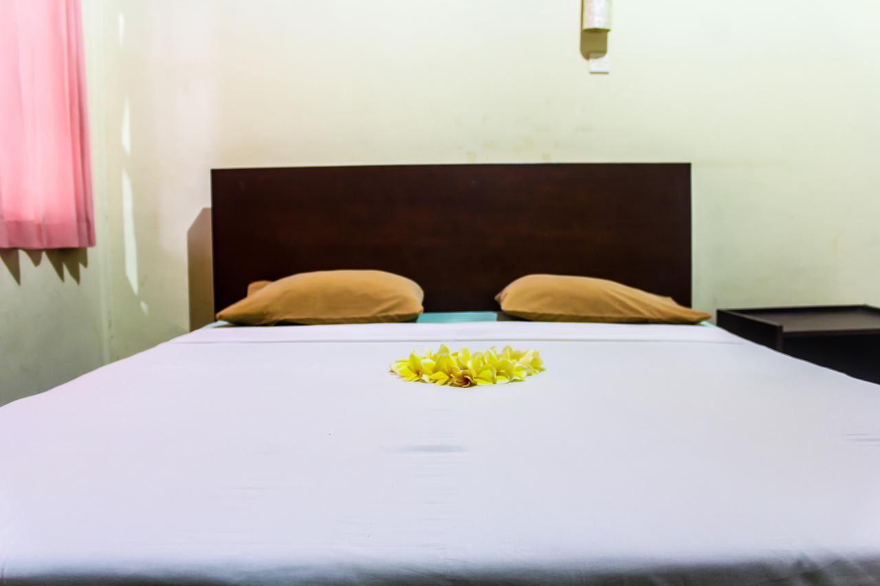 Budhi Beach Inn Kuta Lombok Exteriér fotografie