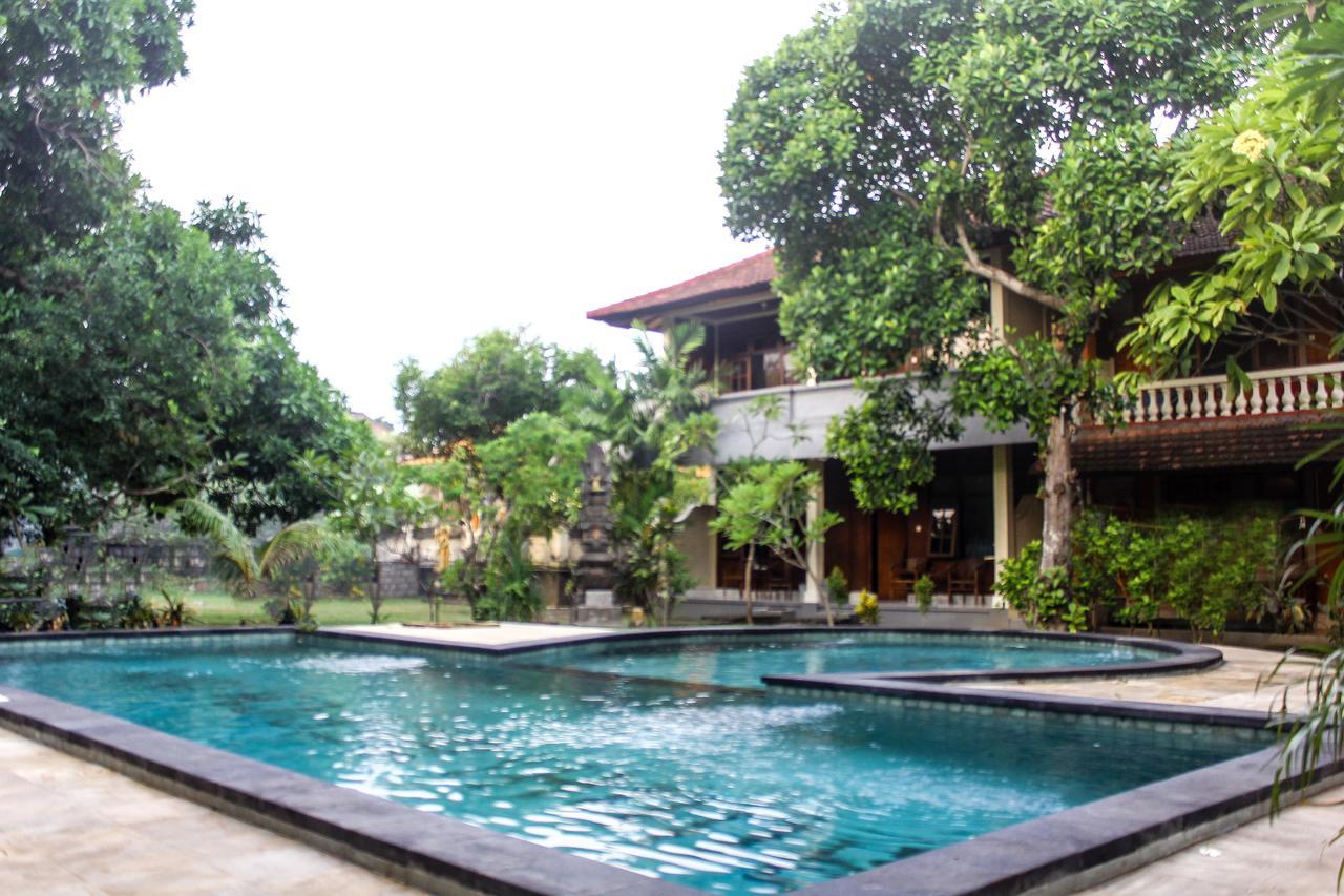 Budhi Beach Inn Kuta Lombok Exteriér fotografie