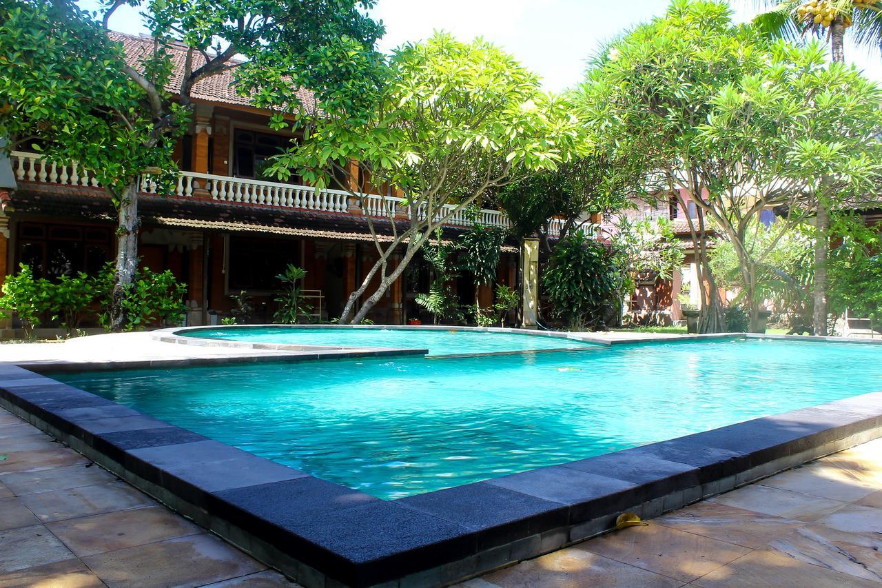 Budhi Beach Inn Kuta Lombok Exteriér fotografie