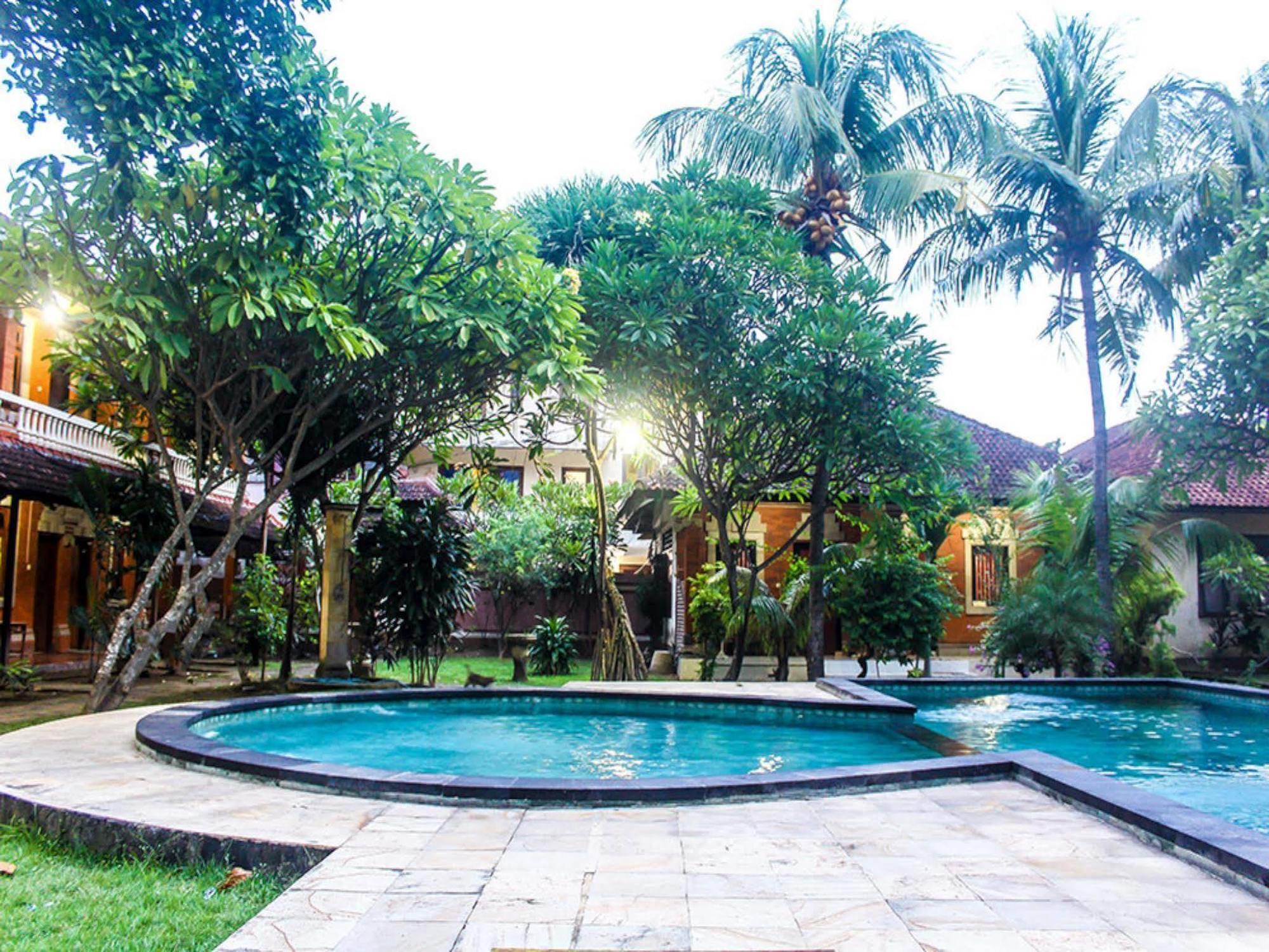 Budhi Beach Inn Kuta Lombok Exteriér fotografie