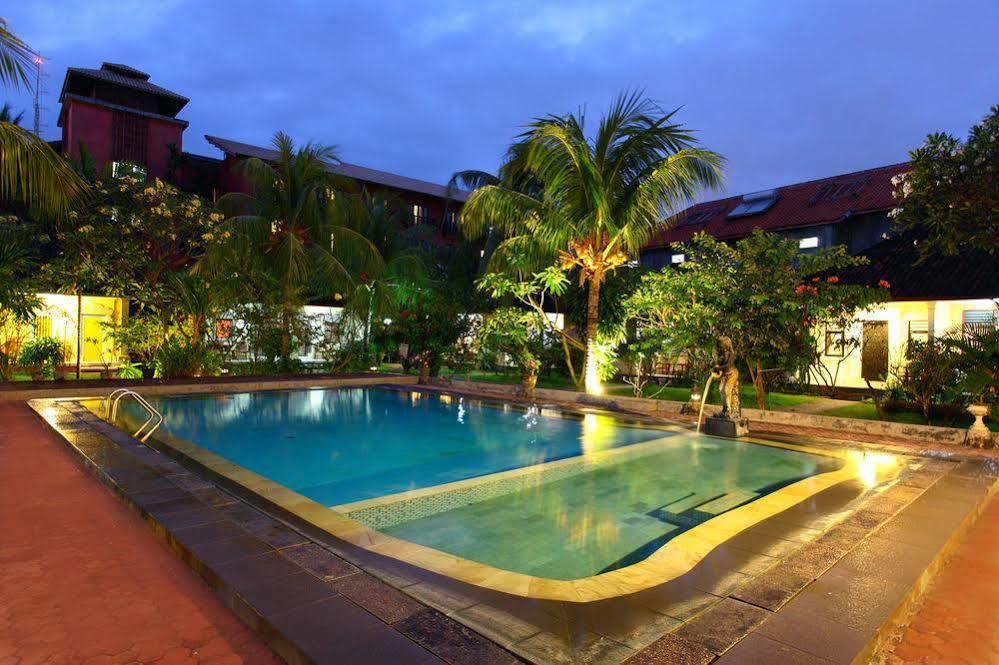 Budhi Beach Inn Kuta Lombok Exteriér fotografie